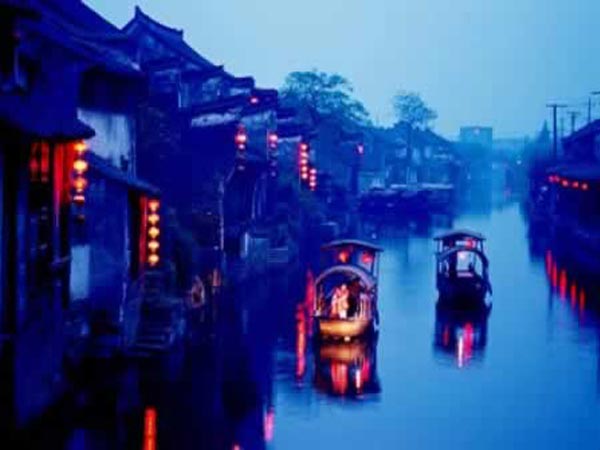 水乡的夜半时分